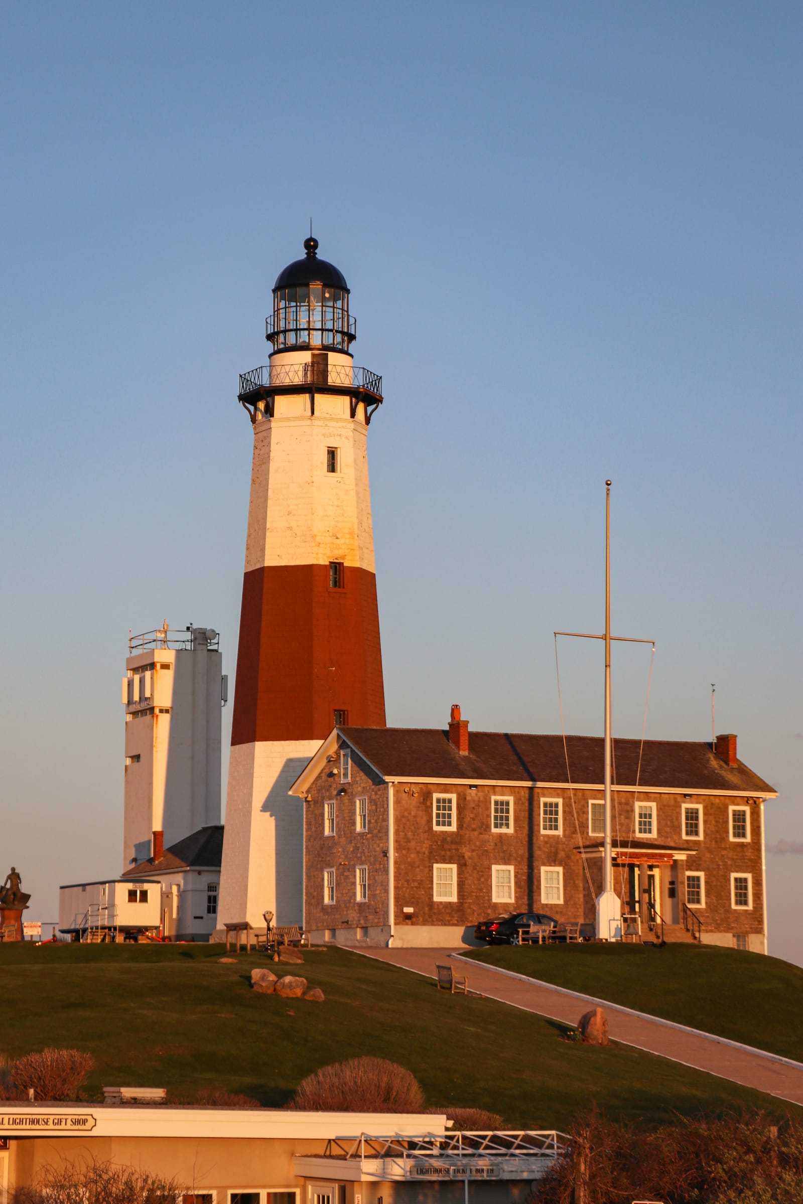 Best Hamptons Car Service (2026): NYC to the East End, Ranked